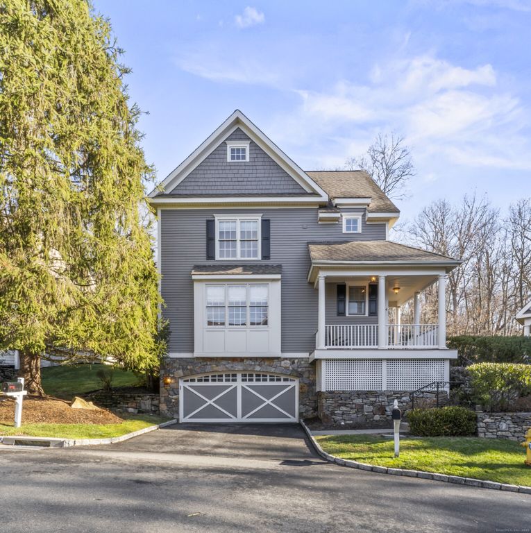 4 Woods Way, Redding, CT 06896