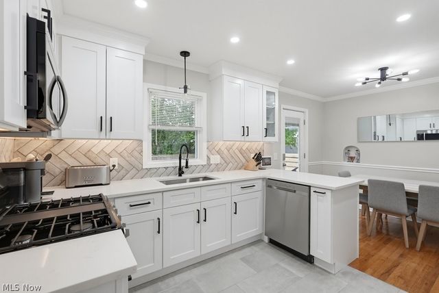 1691 S Green Road, South Euclid, OH 44121