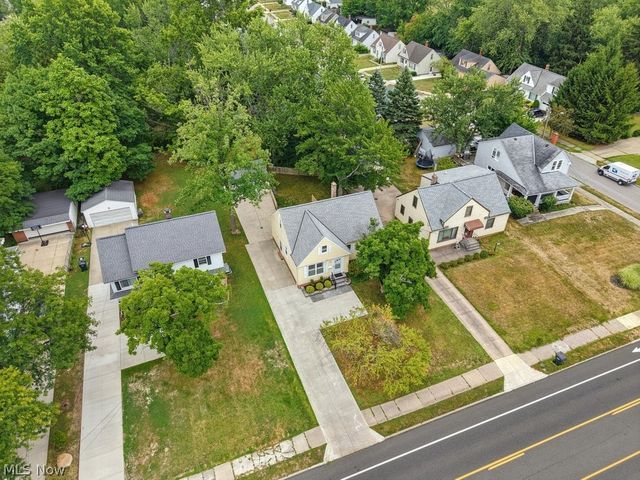 1691 S Green Road, South Euclid, OH 44121