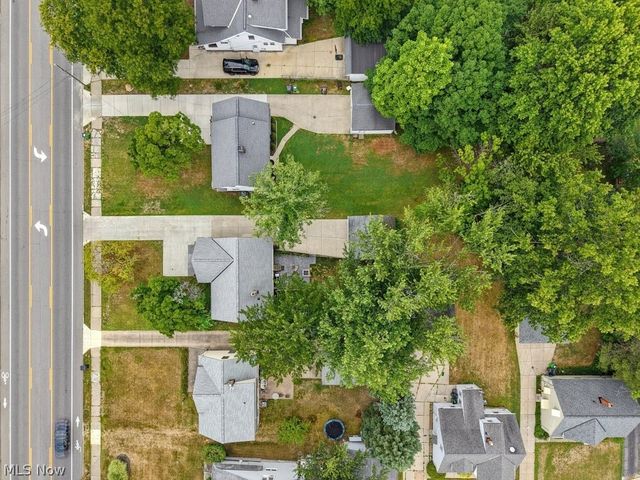 1691 S Green Road, South Euclid, OH 44121