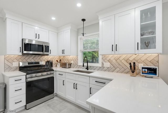 1691 S Green Road, South Euclid, OH 44121