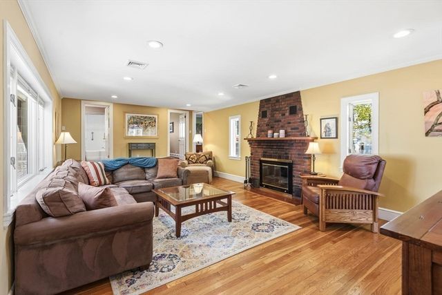 30 Horne Ave, Medford, MA 02155