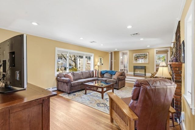 30 Horne Ave, Medford, MA 02155