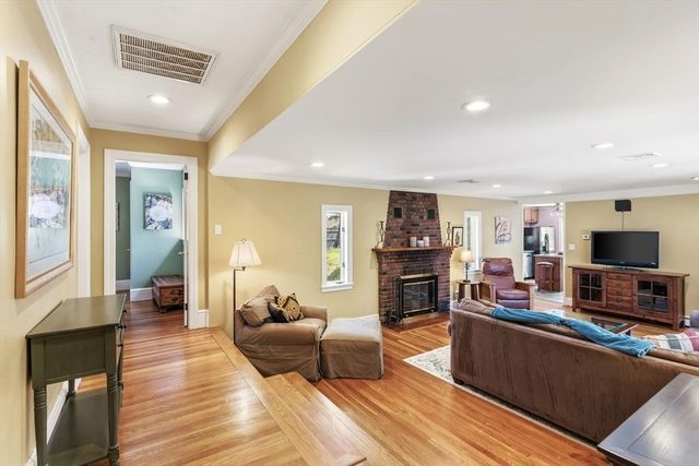 30 Horne Ave, Medford, MA 02155