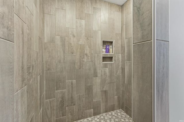 311 Osprey Pass, Huntertown, IN 46748