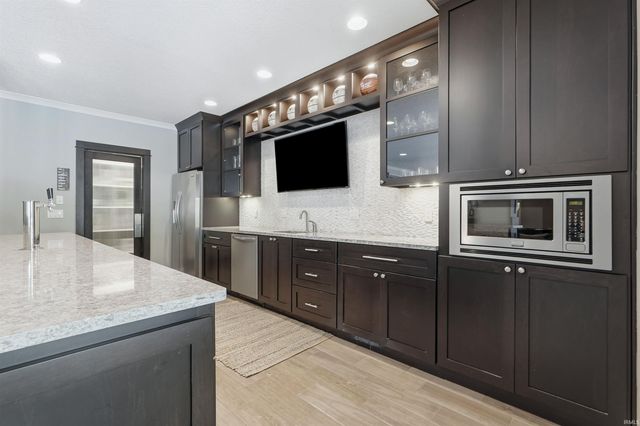 311 Osprey Pass, Huntertown, IN 46748