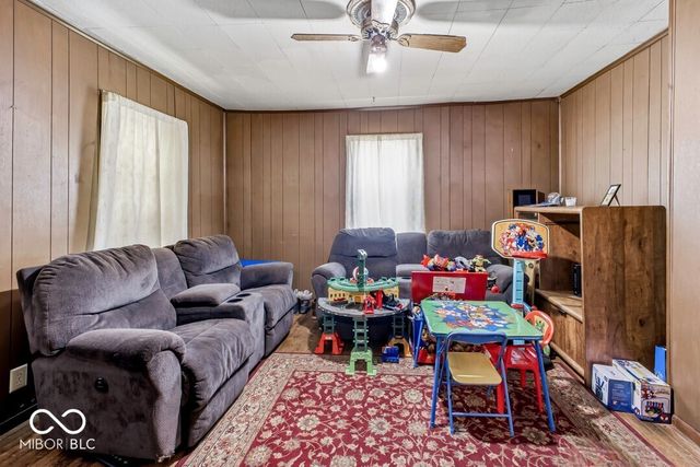 3305 S Lyons Avenue, Indianapolis, IN 46221