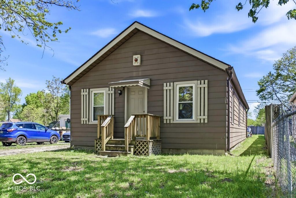 3305 S Lyons Avenue, Indianapolis, IN 46221