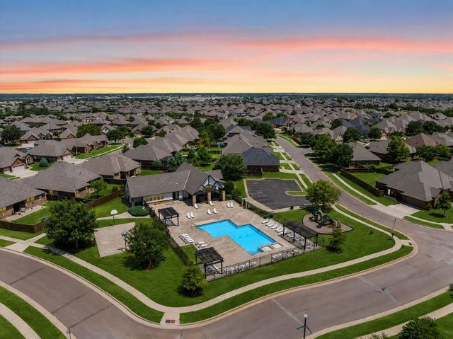 15428 Capri Lane, Edmond, OK 73013