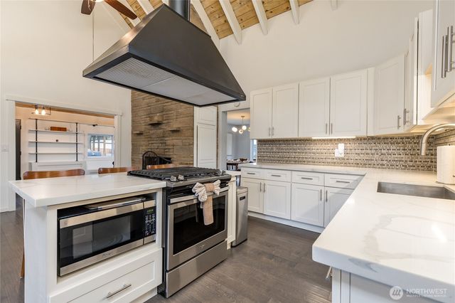 3215 Scenic Drive, Auburn, WA 98092