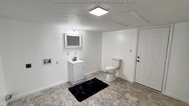 106 Azalea Drive, Elkview, WV 25071