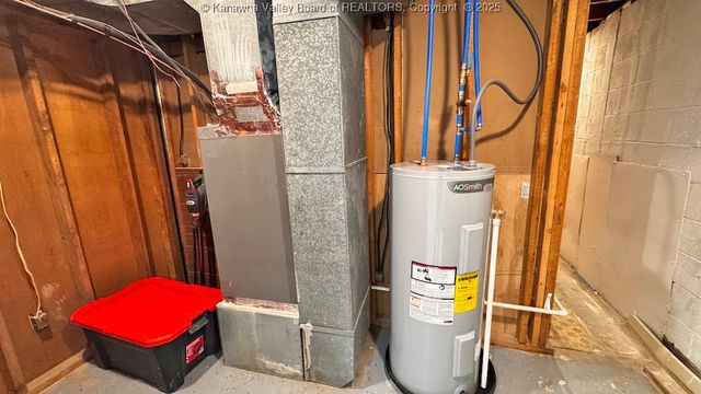 106 Azalea Drive, Elkview, WV 25071