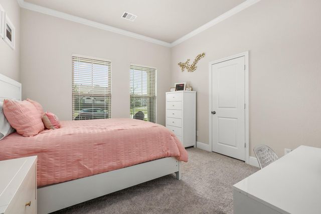 2725 Lakeside Shore Drive, League City, TX 77573