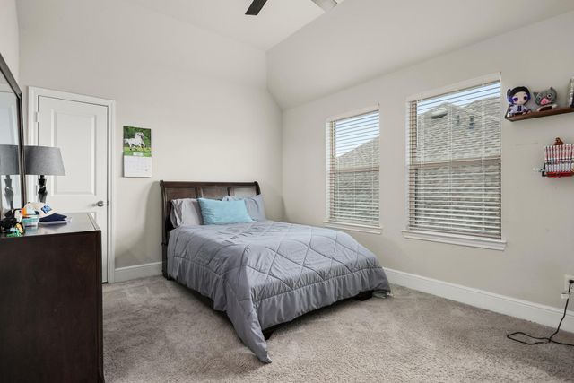 2725 Lakeside Shore Drive, League City, TX 77573