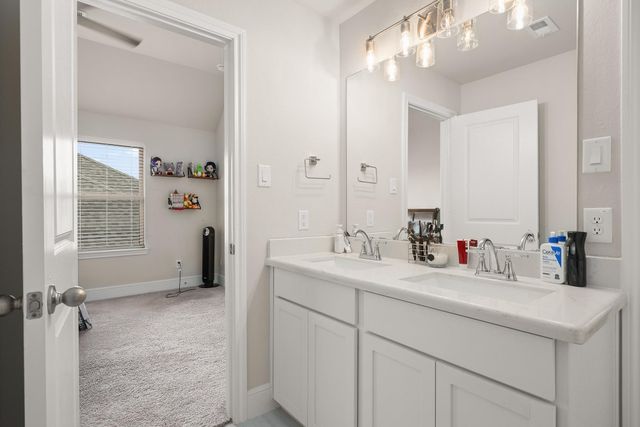 2725 Lakeside Shore Drive, League City, TX 77573