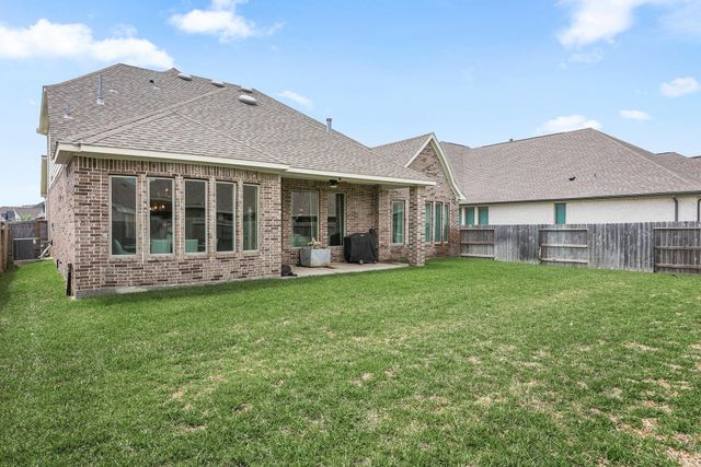 2725 Lakeside Shore Drive, League City, TX 77573