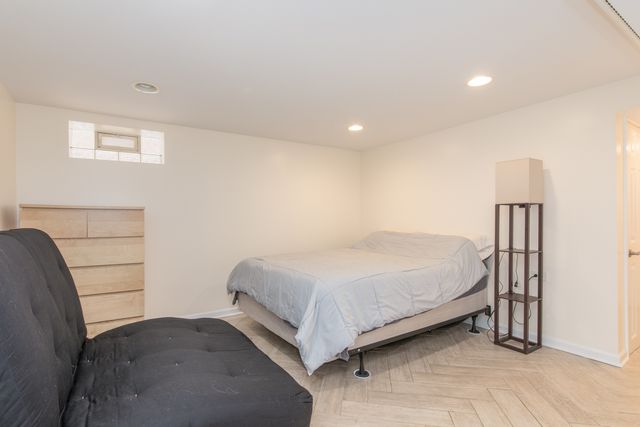 7417 N Oleander Avenue, Chicago, IL 60631