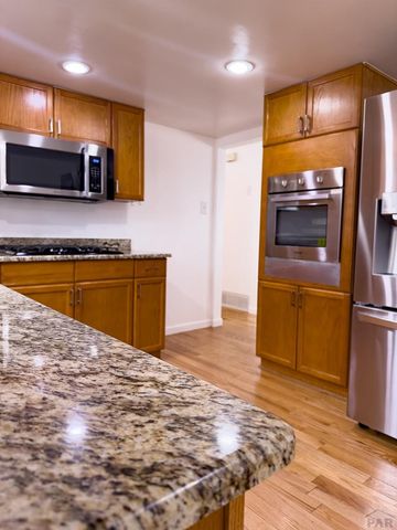 29 Fordham Circle, Pueblo, CO 81005