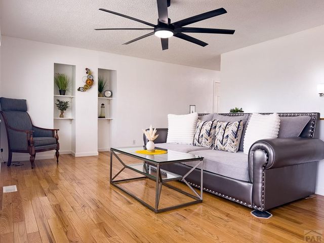 29 Fordham Circle, Pueblo, CO 81005