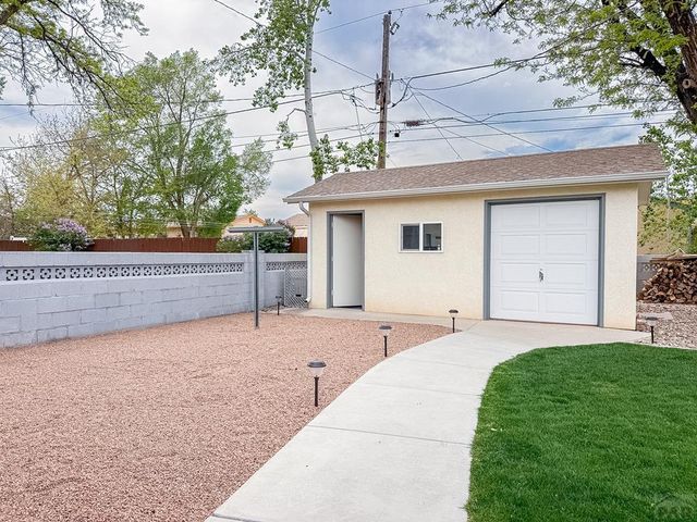29 Fordham Circle, Pueblo, CO 81005