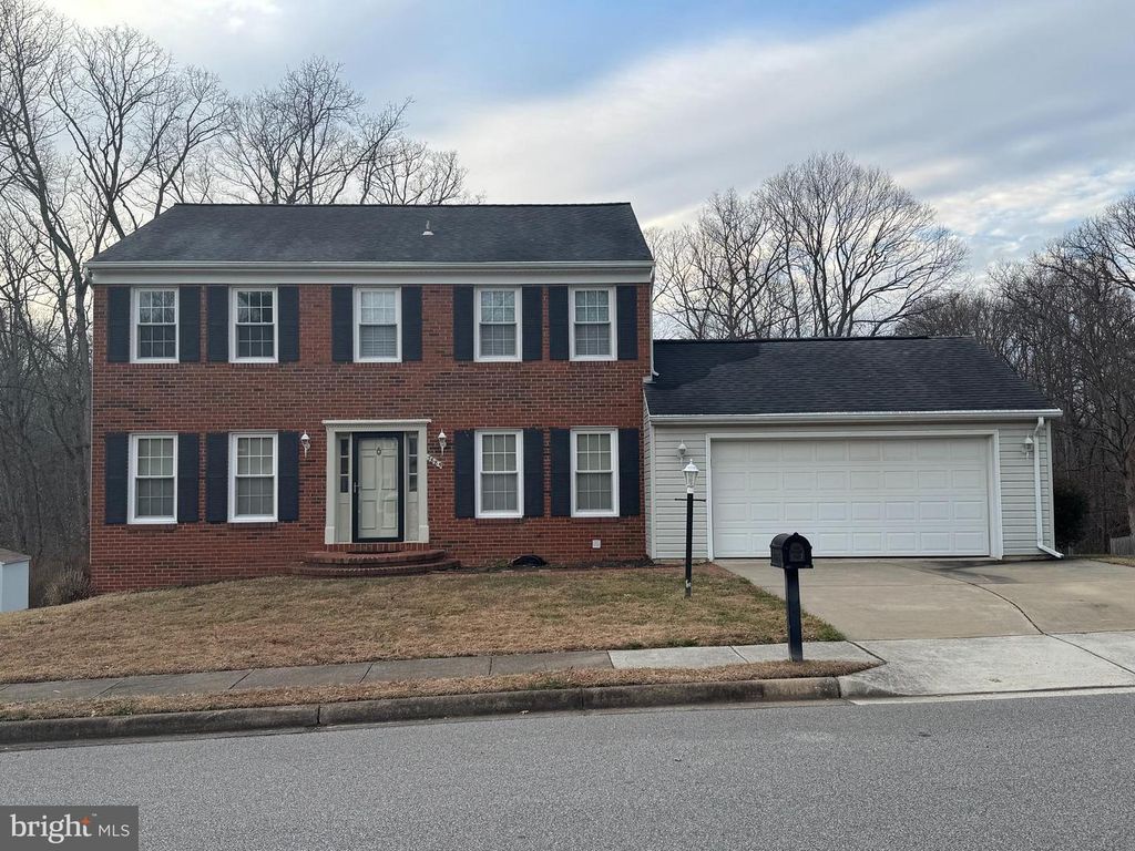 7885 GODOLPHIN DR, Springfield, VA 22153