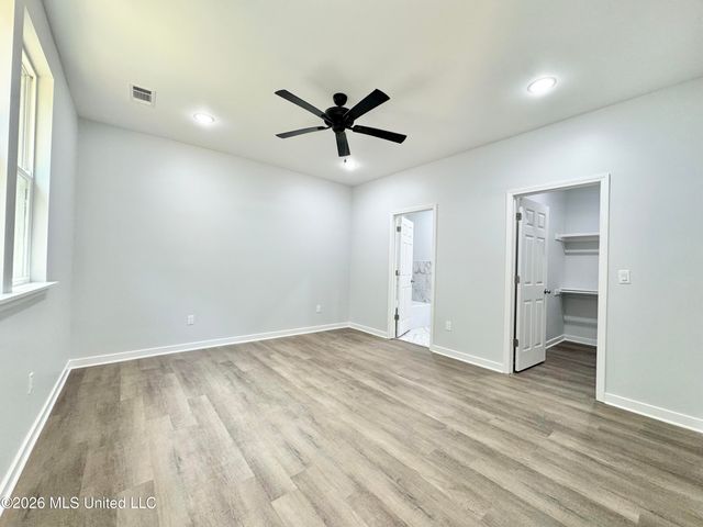 8780 E Thunderbird Drive, Hernando, MS 38632
