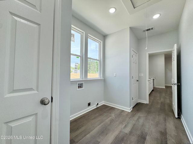 8780 E Thunderbird Drive, Hernando, MS 38632