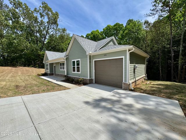 8780 E Thunderbird Drive, Hernando, MS 38632