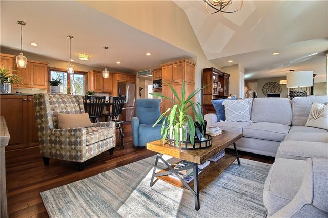6 Forrestal Drive, Westerly, RI 02891