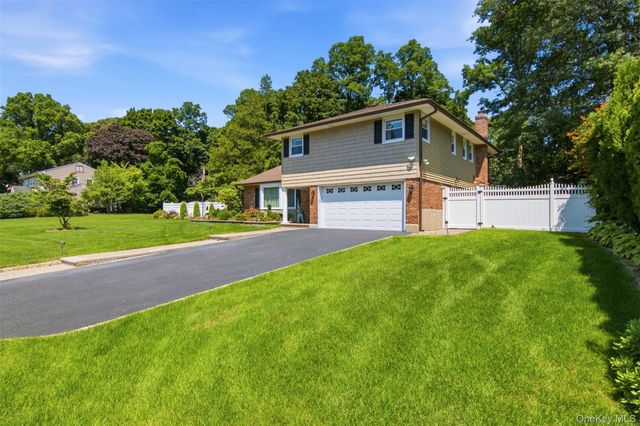 61 Viola Drive, Glen Cove, NY 11542