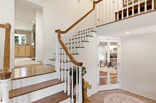 61 Viola Drive, Glen Cove, NY 11542