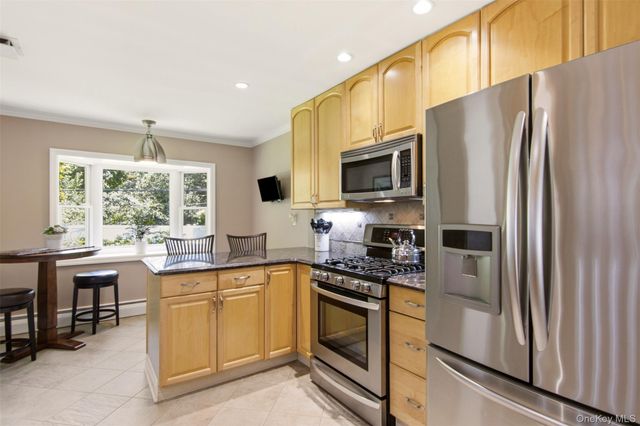 61 Viola Drive, Glen Cove, NY 11542