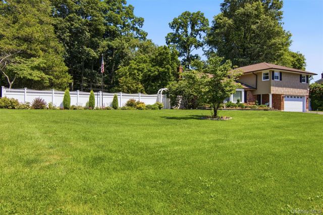 61 Viola Drive, Glen Cove, NY 11542