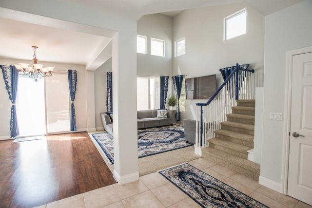 2612 Marsh Wren Way, Elk Grove, CA 95757