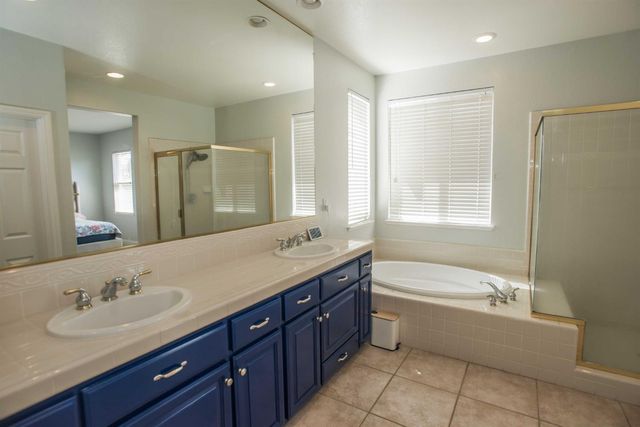 2612 Marsh Wren Way, Elk Grove, CA 95757