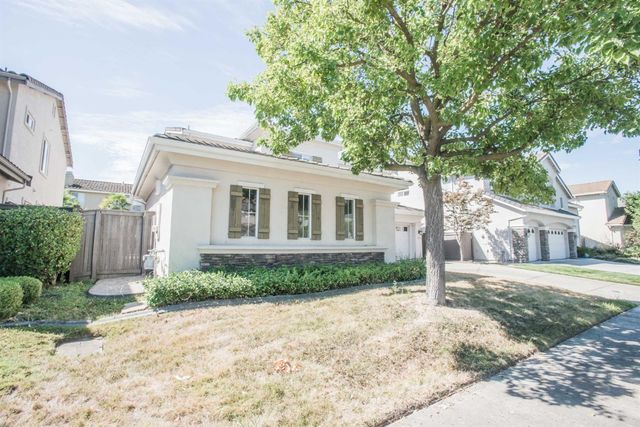 2612 Marsh Wren Way, Elk Grove, CA 95757