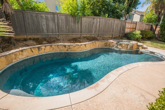 2612 Marsh Wren Way, Elk Grove, CA 95757