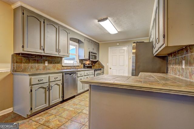 427 Zebulon Road, Milner, GA 30257