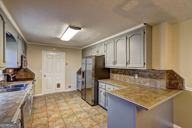 427 Zebulon Road, Milner, GA 30257