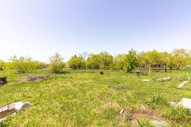 6252 Armadillo Drive, Kemp, TX 75143