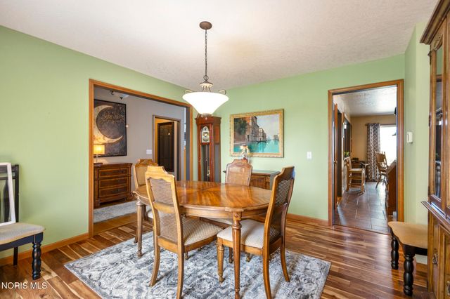 1492 Eastridge Drive, Waterville, OH 43566