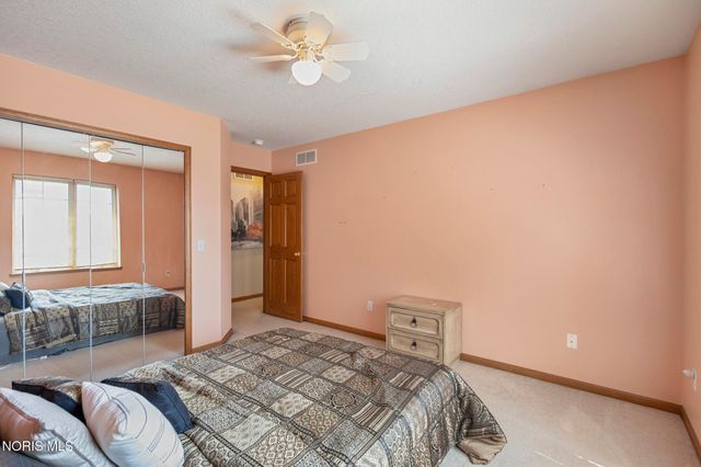 1492 Eastridge Drive, Waterville, OH 43566