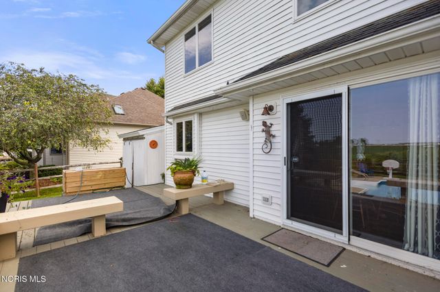 1492 Eastridge Drive, Waterville, OH 43566
