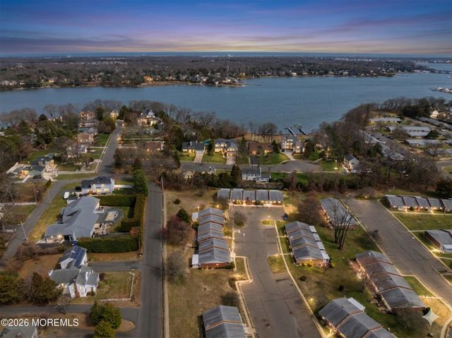 52 Breeze Court 90, Brick, NJ 08724