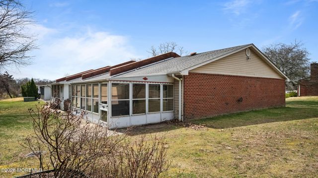 52 Breeze Court 90, Brick, NJ 08724