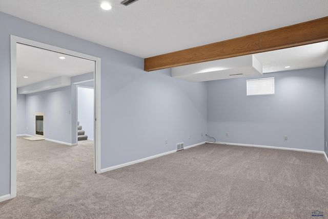 3934 PARKVIEW DR, Rapid City, SD 57701