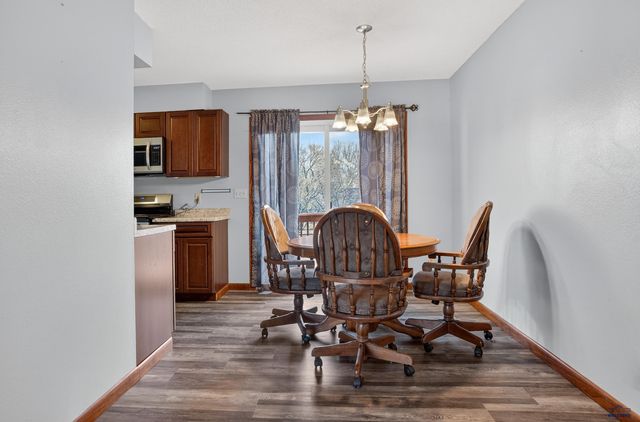 3934 PARKVIEW DR, Rapid City, SD 57701