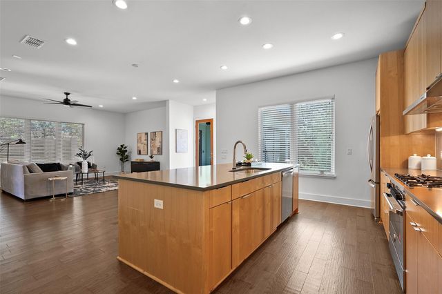 7813 Mullen DR B, Austin, TX 78757