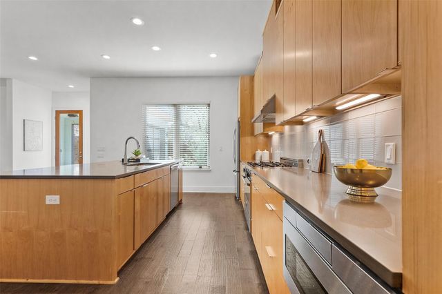 7813 Mullen DR B, Austin, TX 78757