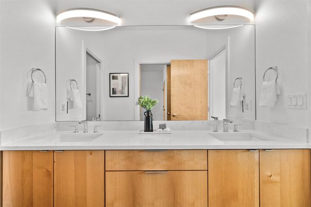 7813 Mullen DR B, Austin, TX 78757